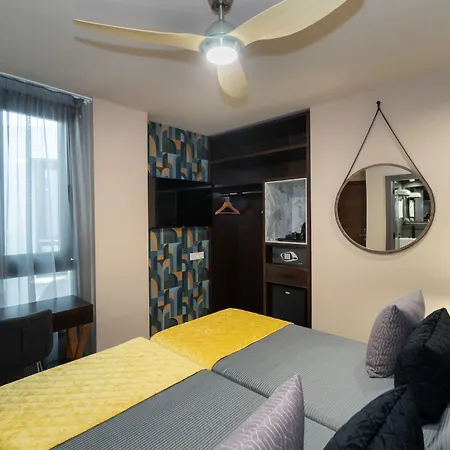 מלון Perla Del Sur 2*