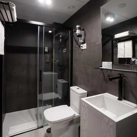 מלון Perla Del Sur