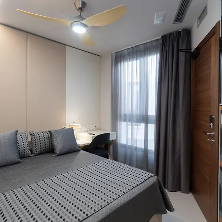 Perla Del Sur מלון