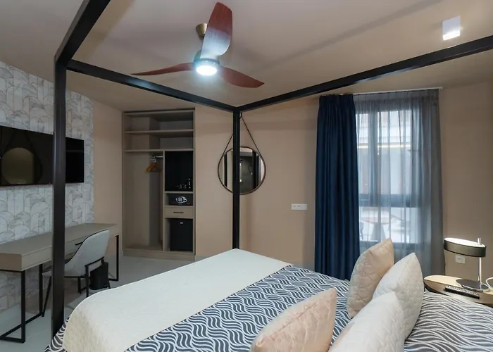 Hotel Perla Del Sur Torremolinos